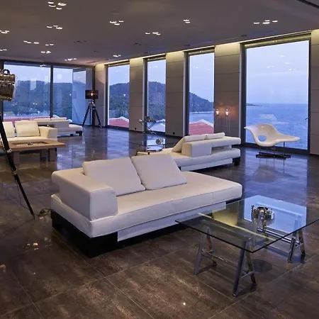 Adrina & Ξενοδοχείο