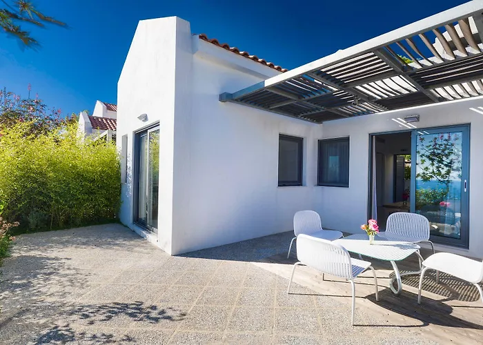 Ξενοδοχείο Adrina &