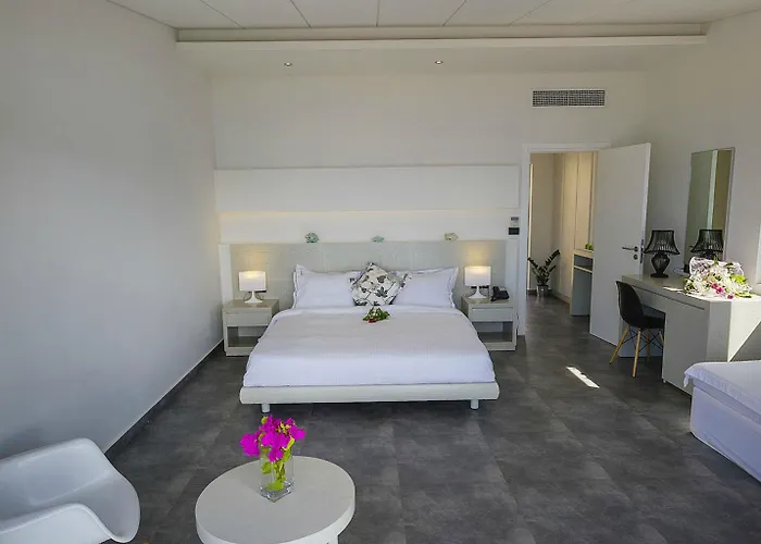 Ξενοδοχείο Adrina &